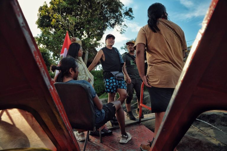 Yaku Mama Amazon Flotilla arriving in Monterrico - Angoteros, Peru.Photo: Hackeo Cultural