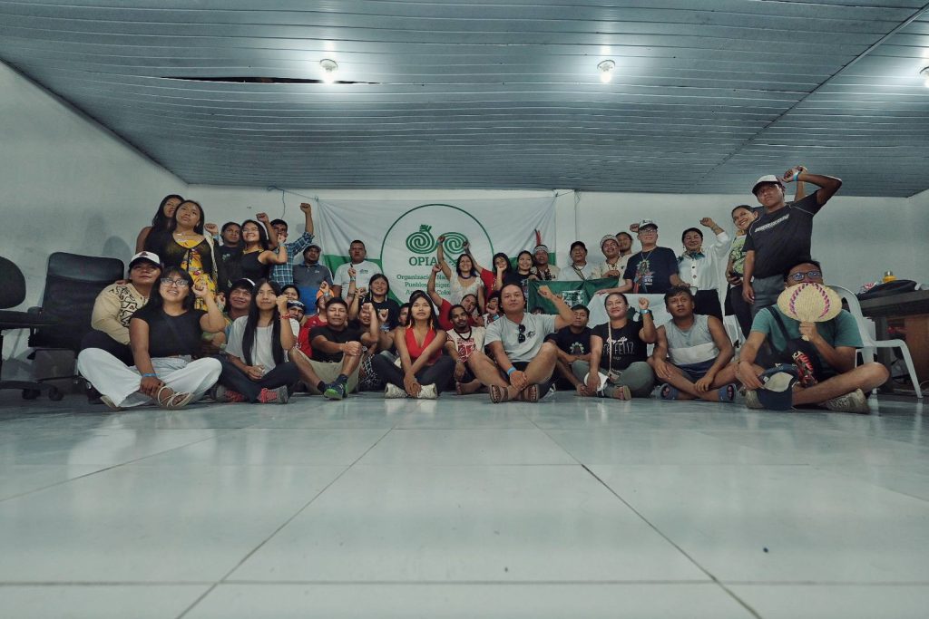 Flotilla Yaku Mama en  la  Mesa de Concertación Amazónica-  Leticia, Colombia.
Foto: Hackeo Cultural