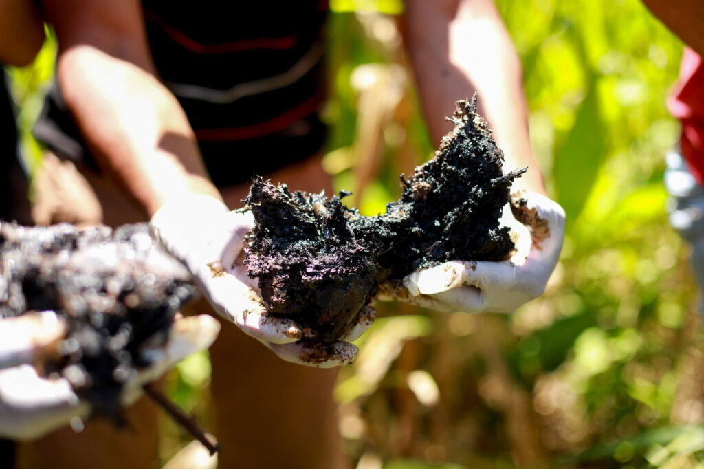 Contaminación Petrolera Chevron Texaco - Francisco de Orellana, Ecuador. 
Foto: Levi Tapuia, Midia Indígena.